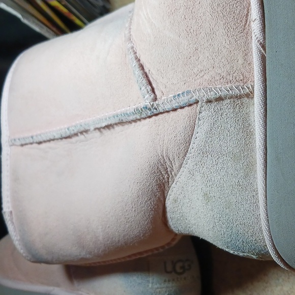 Uggs classic short baby pink  size 7 - Picture 7 of 12